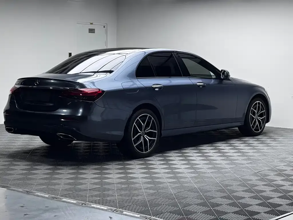 Mercedes-Benz E-Class (Import) — фото 9