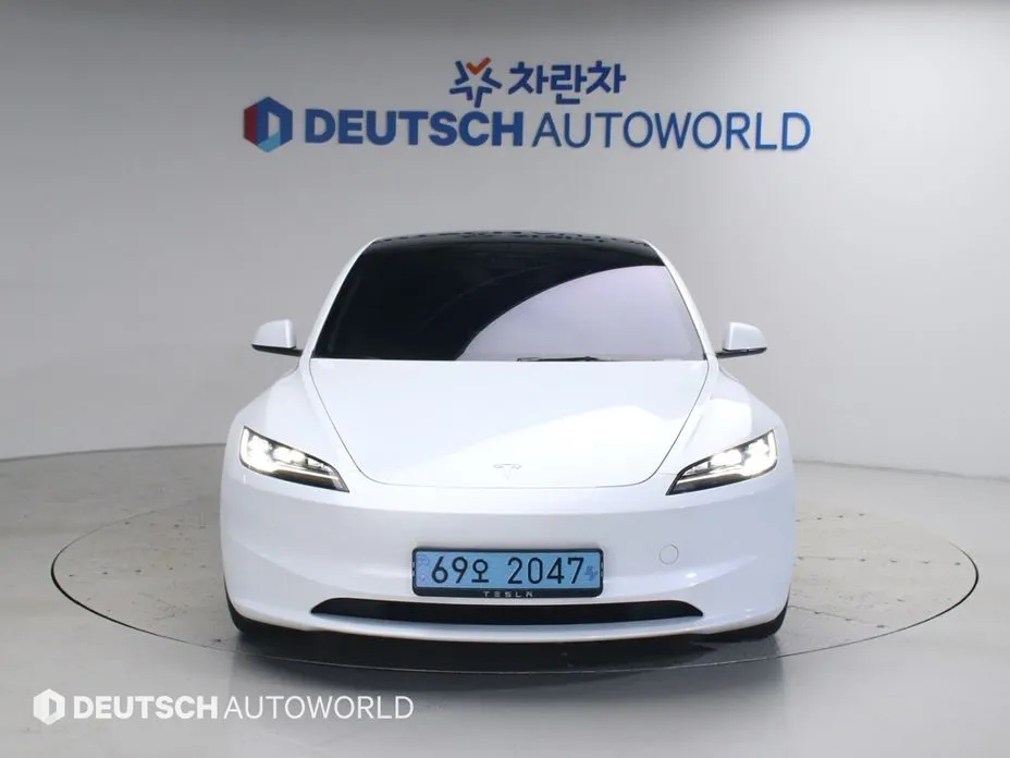 Tesla Model 3 — фото 9