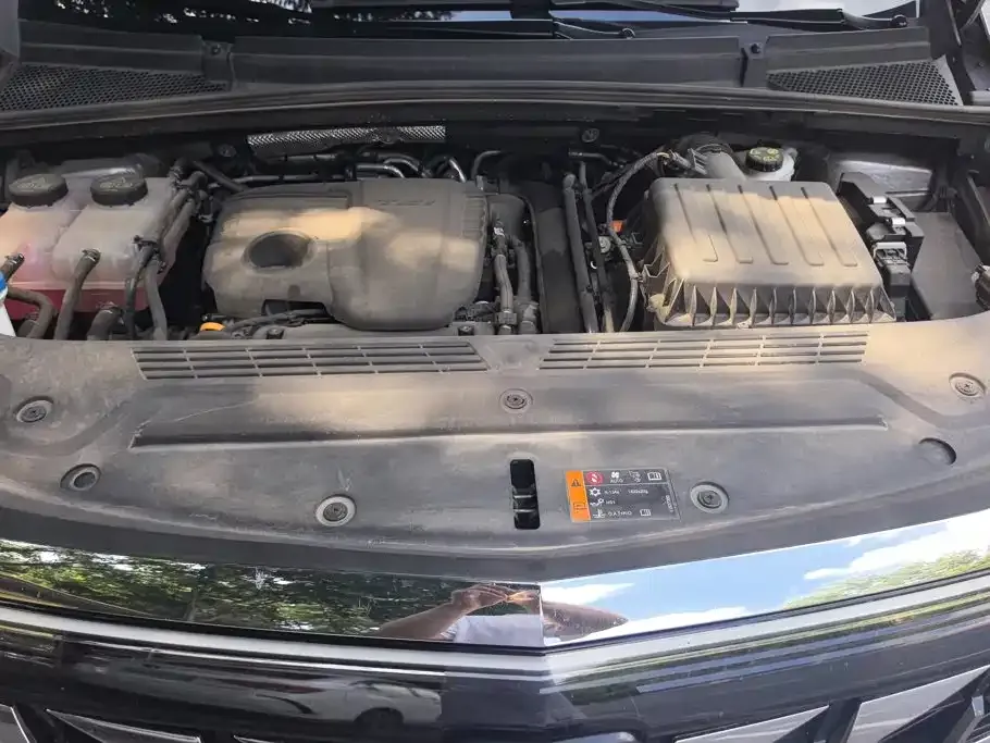 Roewe iMAX8 New Energy — фото 6