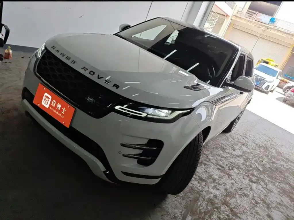Land Rover Evoque — фото 1