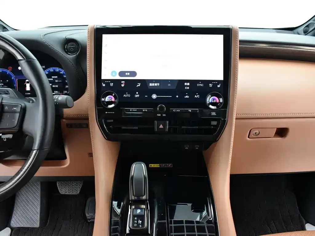 Toyota Alphard — фото 3