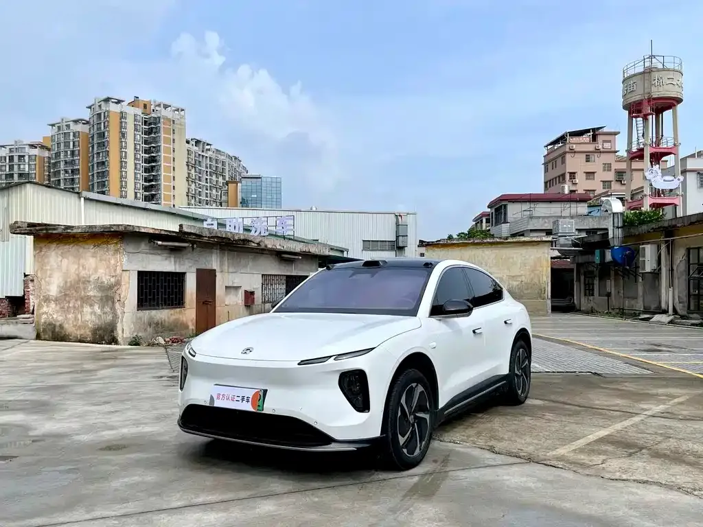 NIO EC6 — фото 8