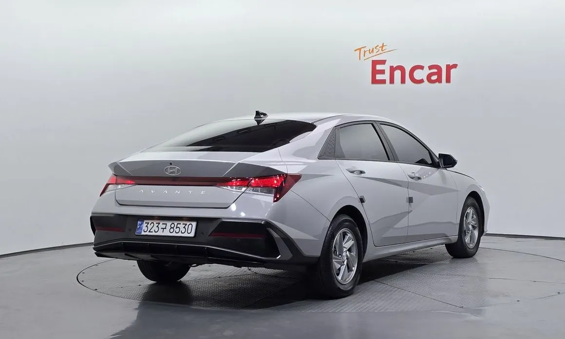 Hyundai AVANTE — фото 2