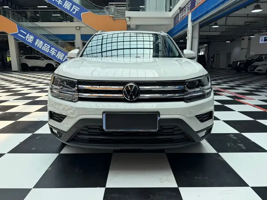 Volkswagen Tharu — фото 3