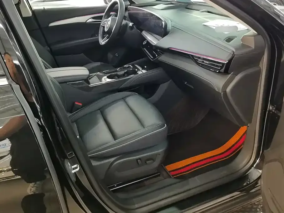 Buick Envision Plus — фото 7