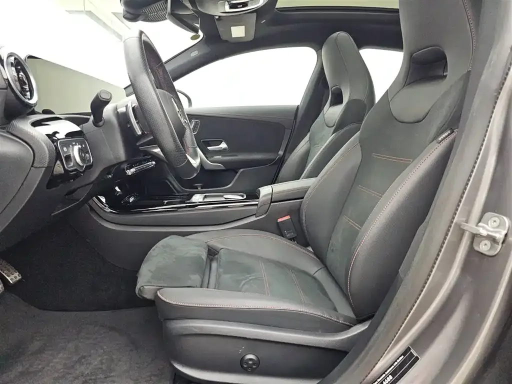Mercedes-Benz CLA (Import) 2024 из CN, фото 6