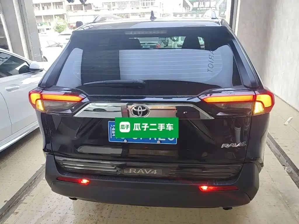 Toyota RAV4 2024 из CN, фото 9