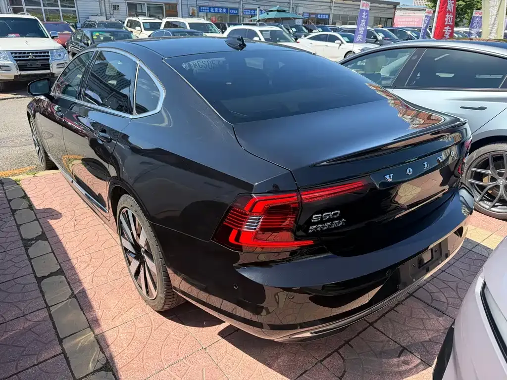 Volvo S90 PHEV — фото 5