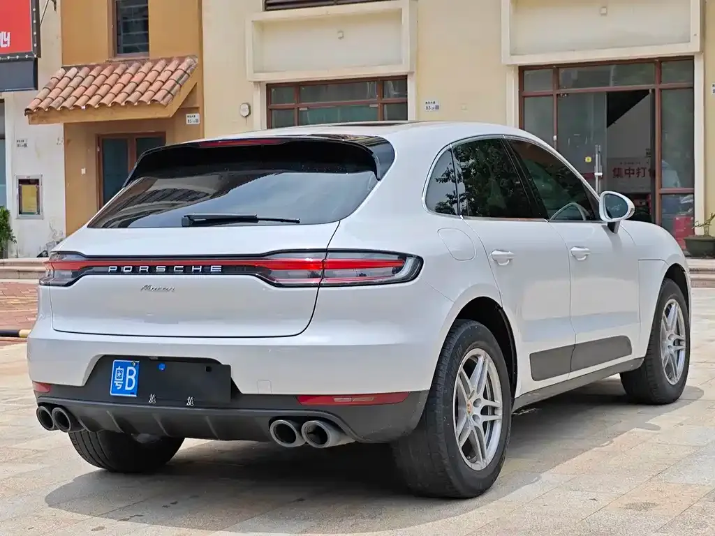 Porsche Macan — фото 6
