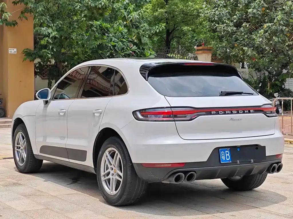 Porsche Macan — фото 10