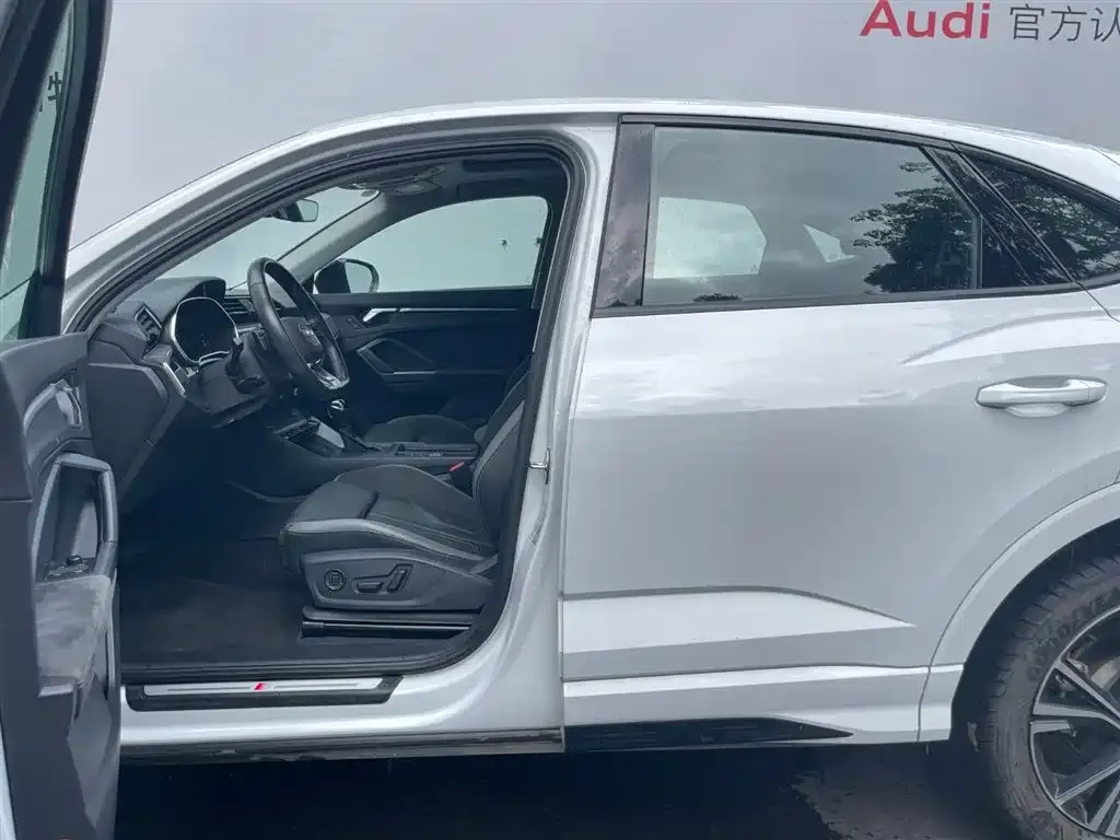 Audi Q3 Sportback — фото 7