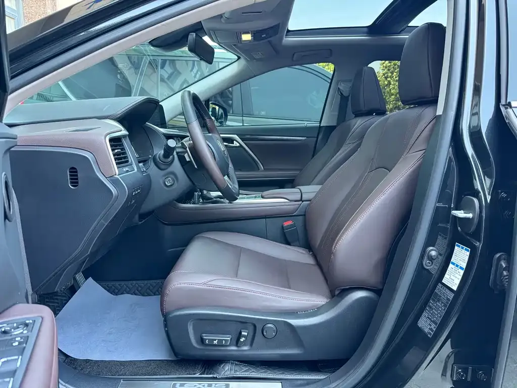 Lexus RX — фото 2