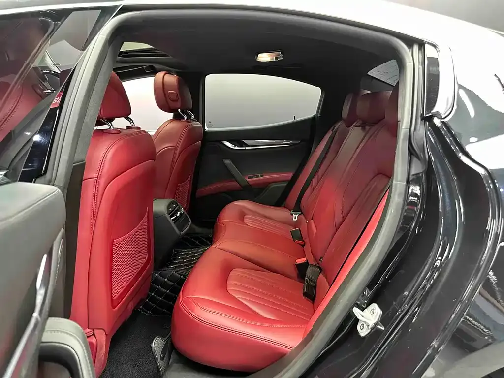 Maserati Ghibli — фото 6