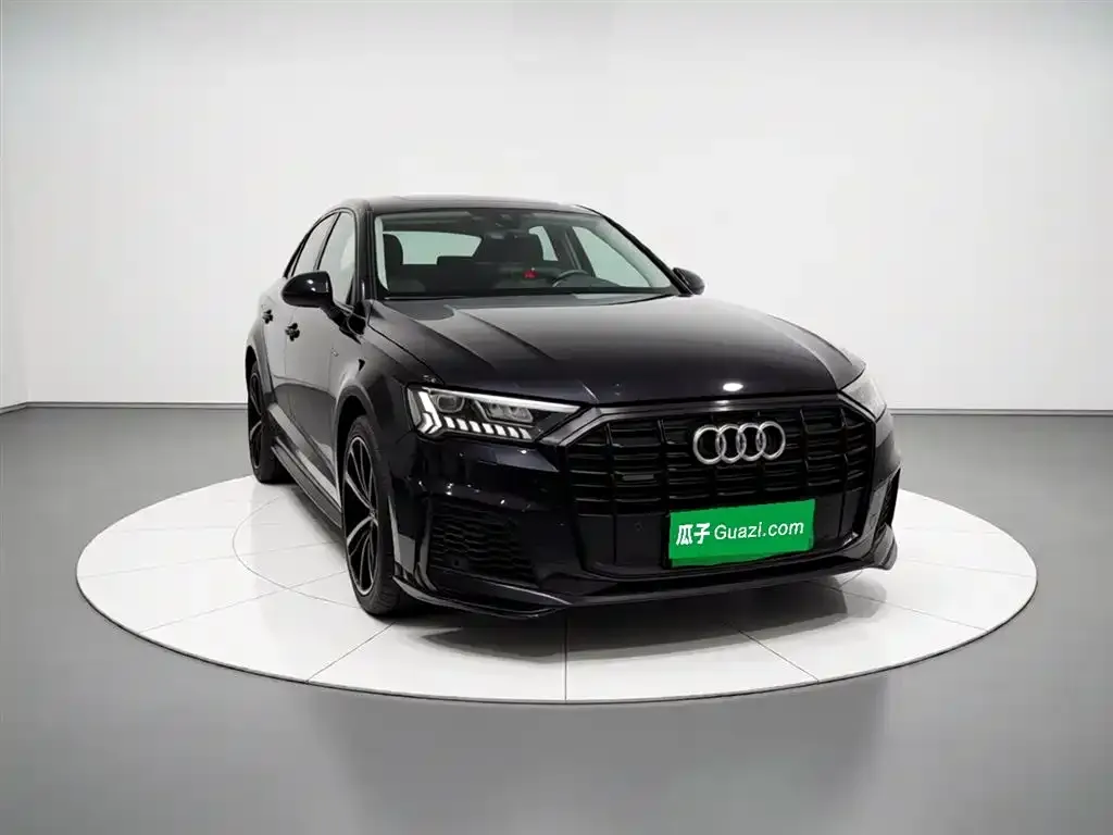 Audi Q7 2021 из CN, фото 4