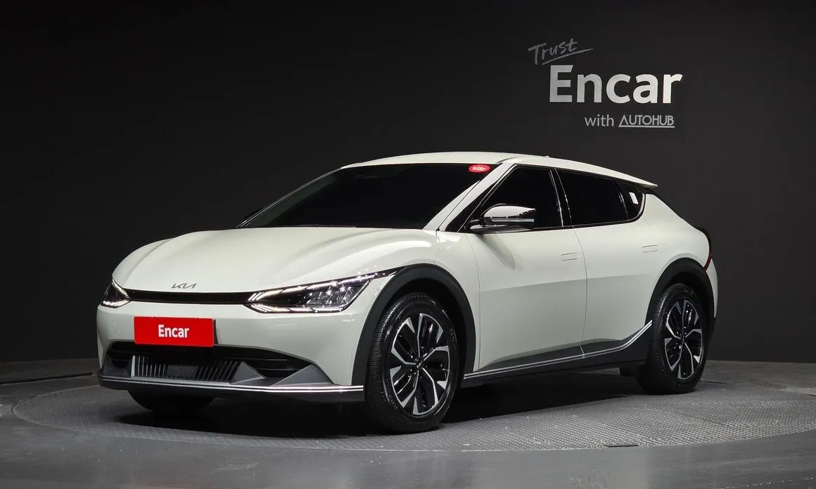Kia EV6 — фото 1