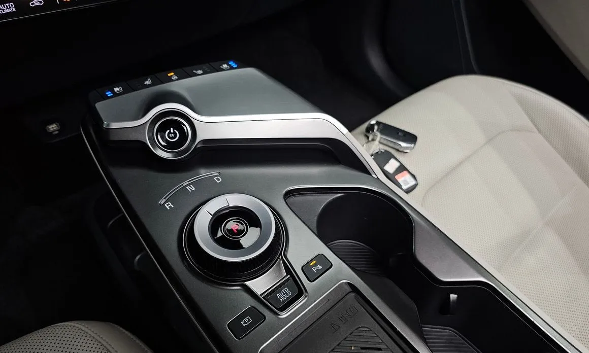 Kia EV6 — фото 9