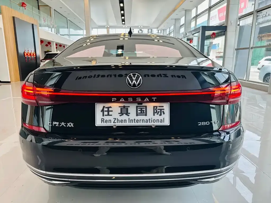 Volkswagen Passat — фото 7