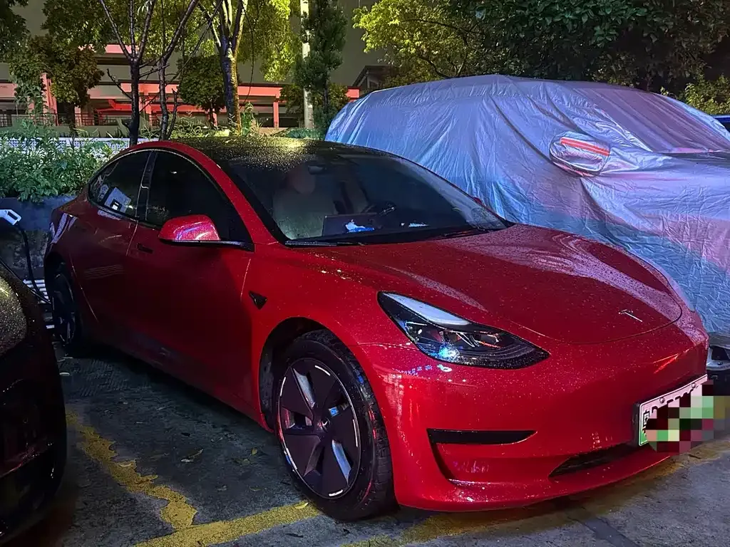 Tesla Model 3 — фото 6