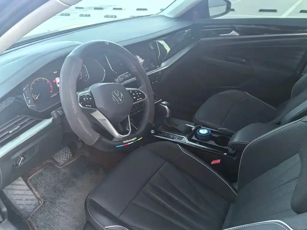 Volkswagen Passat — фото 2