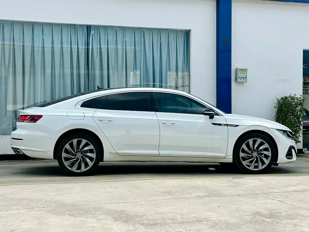 Volkswagen CC — фото 3