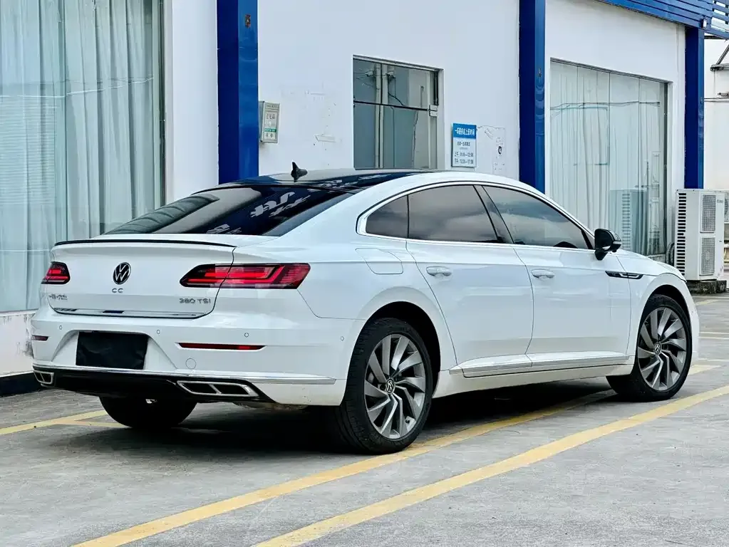 Volkswagen CC — фото 7