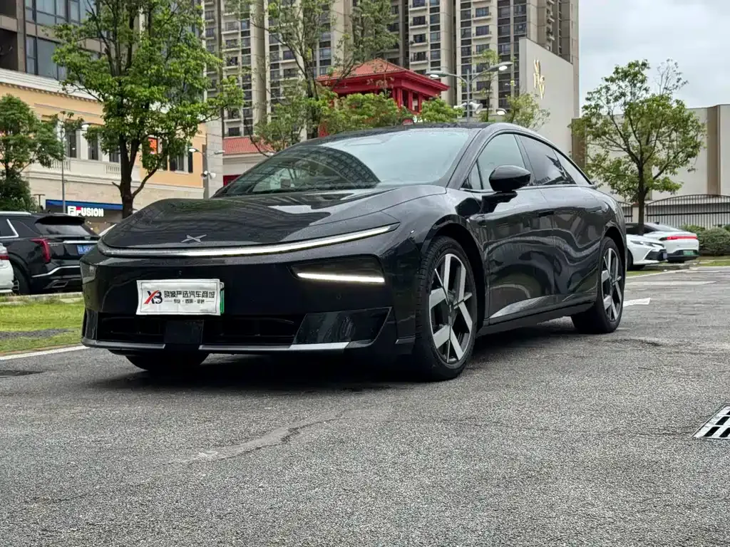 XPeng P7+ — фото 1