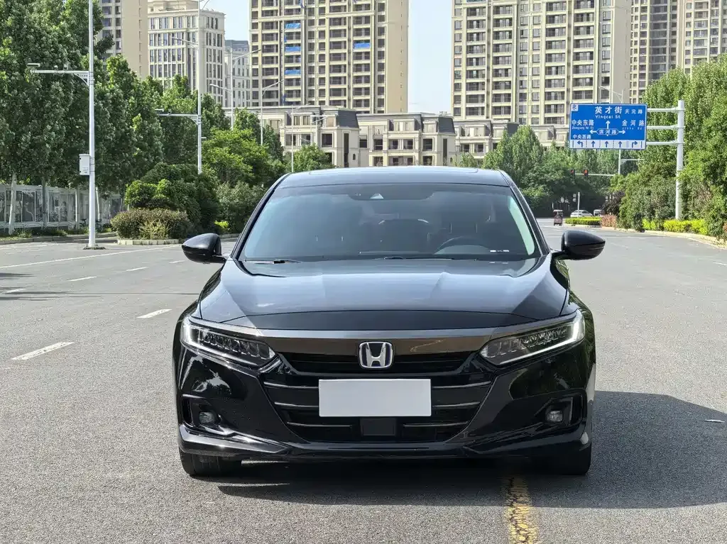 Honda Accord — фото 6