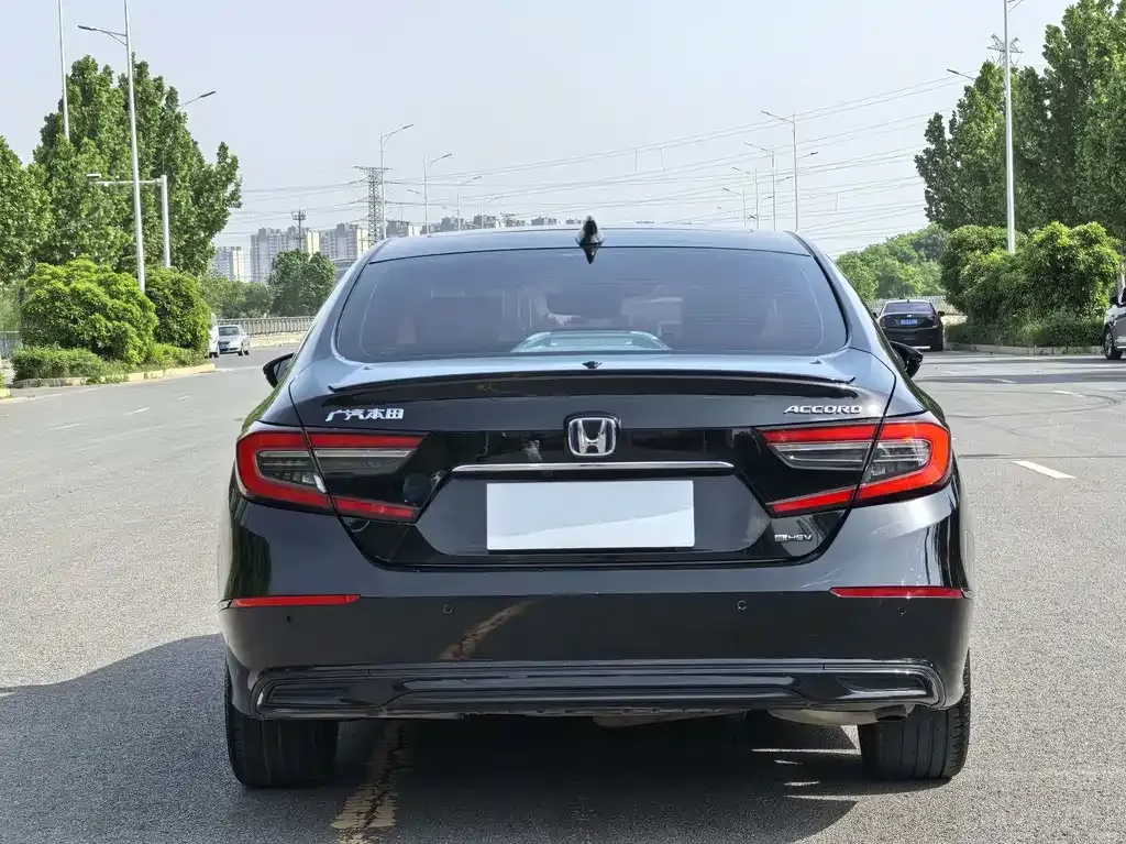 Honda Accord — фото 5
