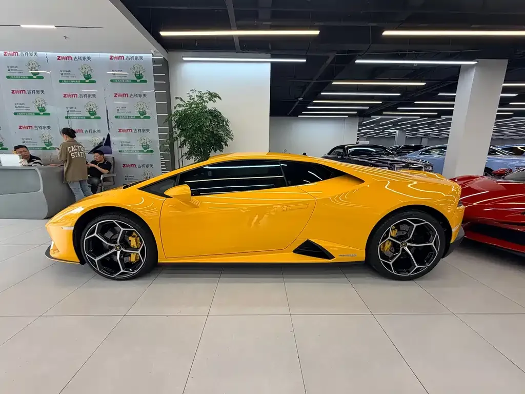 Lamborghini Huracan — фото 6