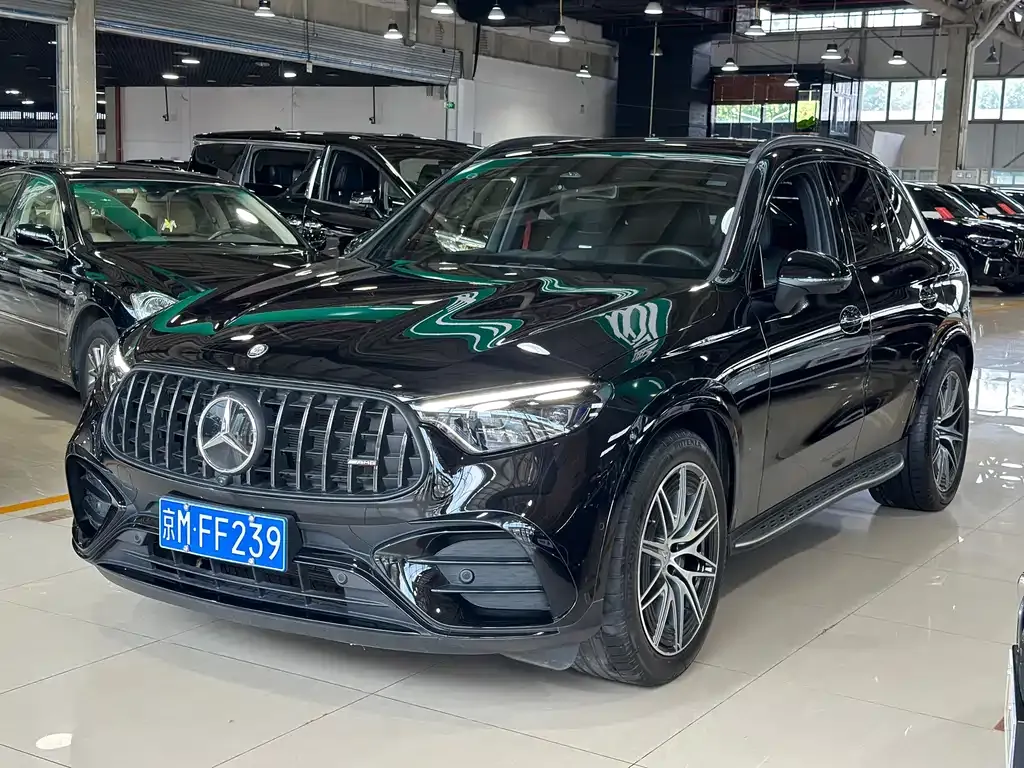 Mercedes-Benz GLC AMG — фото 1