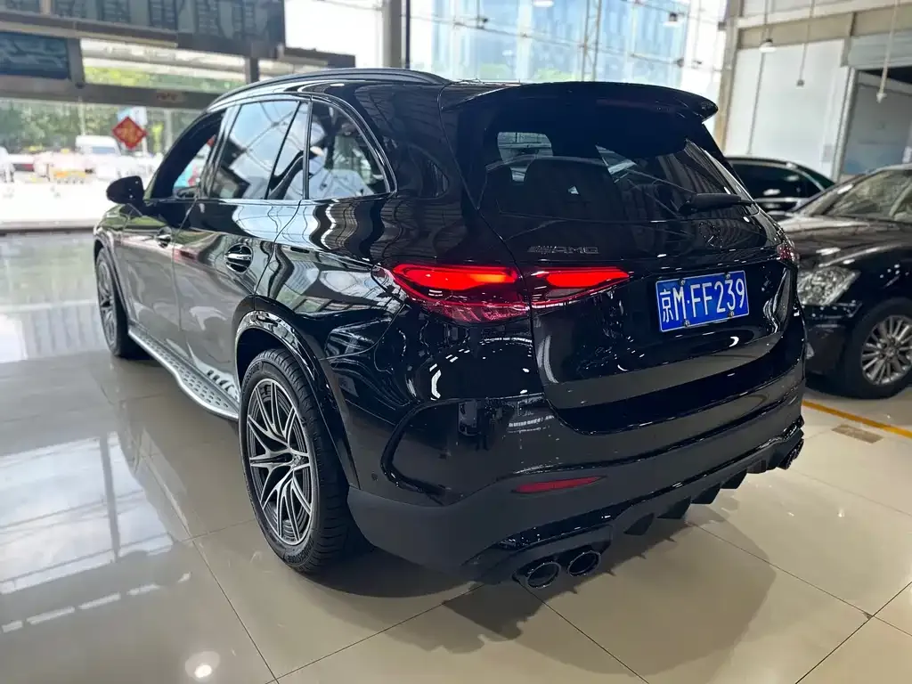 Mercedes-Benz GLC AMG — фото 10