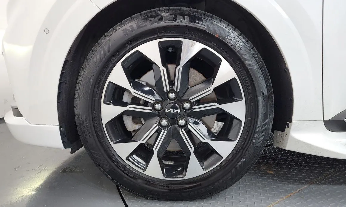 Kia Carnival 2023 из KR, фото 5