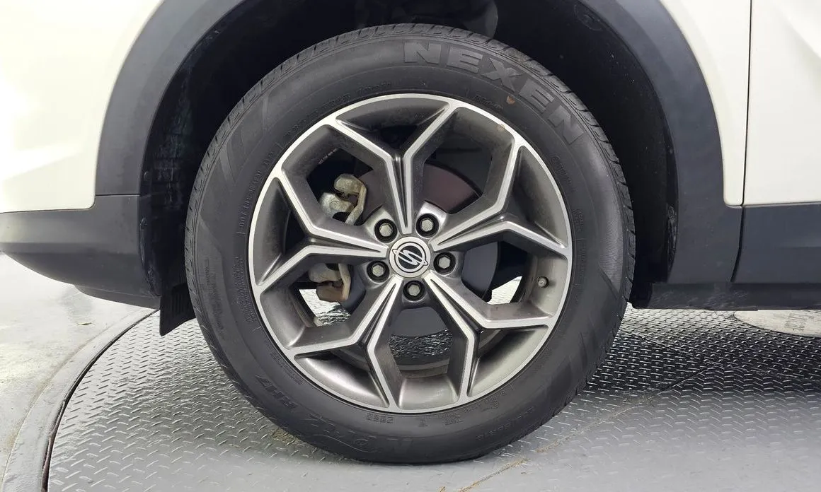 KG Mobility (Ssangyong) KORANDO 2023 из KR, фото 9