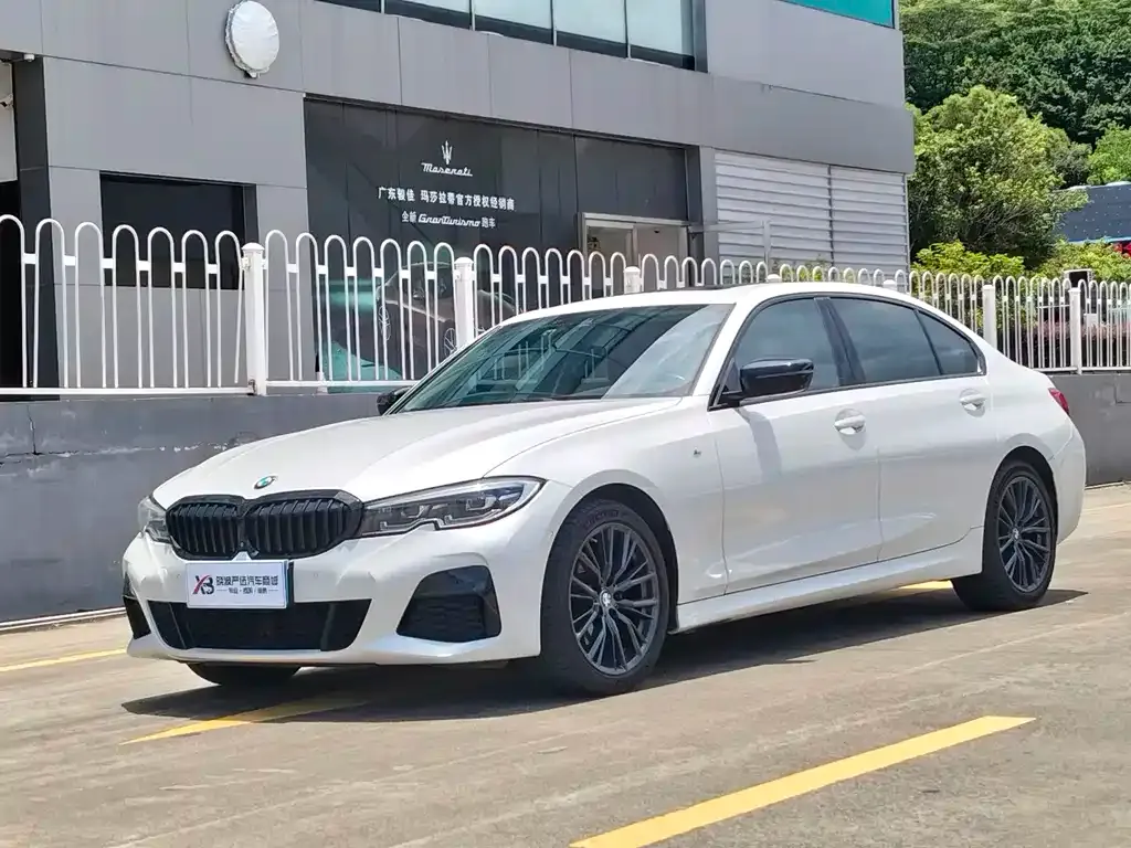 BMW 3 Series — фото 1