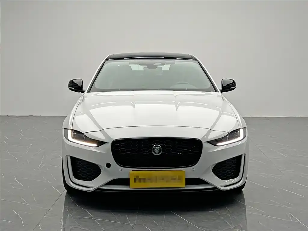 Jaguar XEL — фото 2