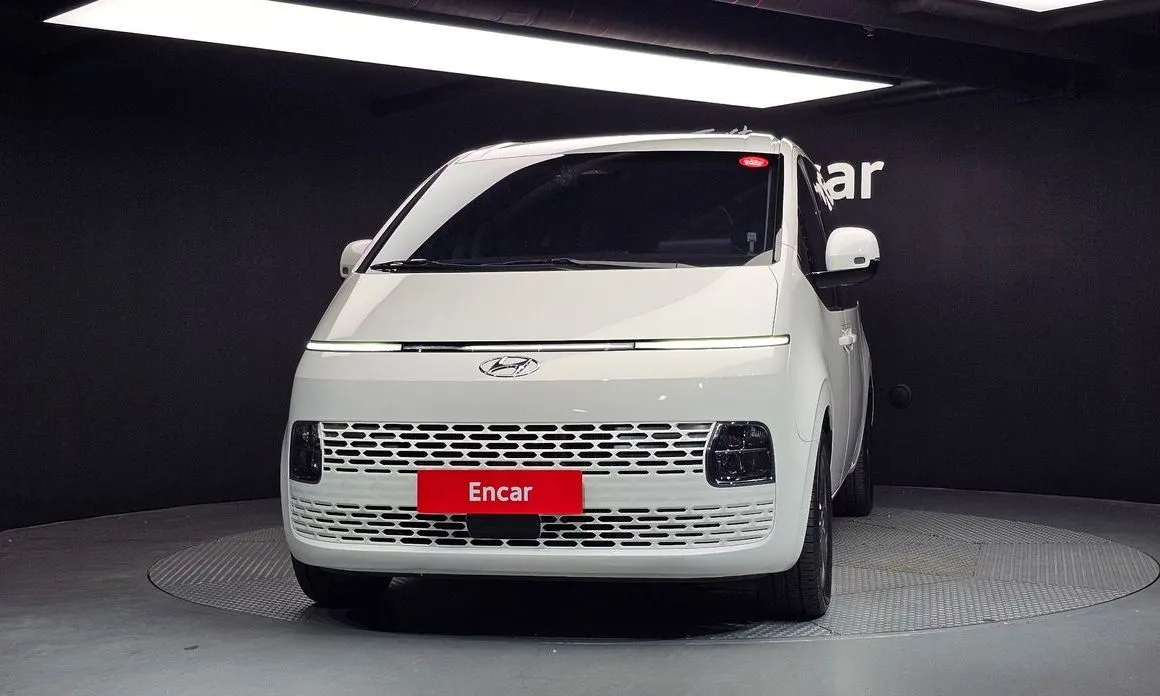 Hyundai Staria — фото 2