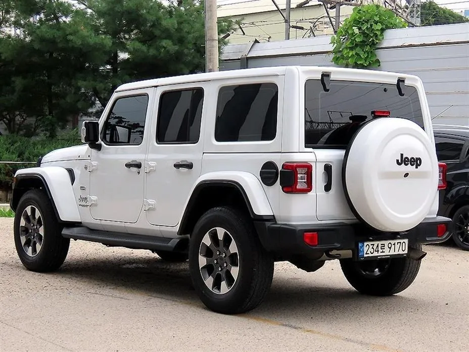 Jeep Wrangler — фото 6