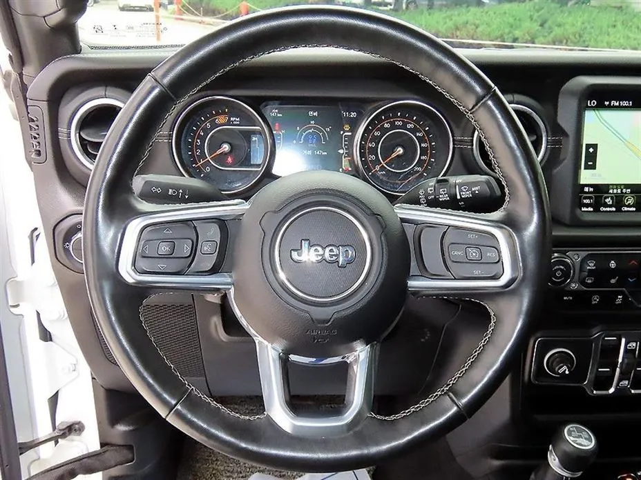 Jeep Wrangler — фото 3