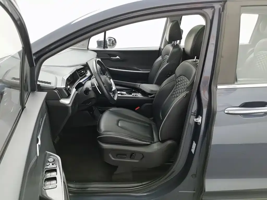 Hyundai Custo — фото 8