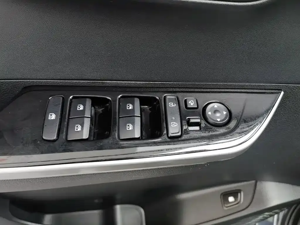 Hyundai Custo — фото 9