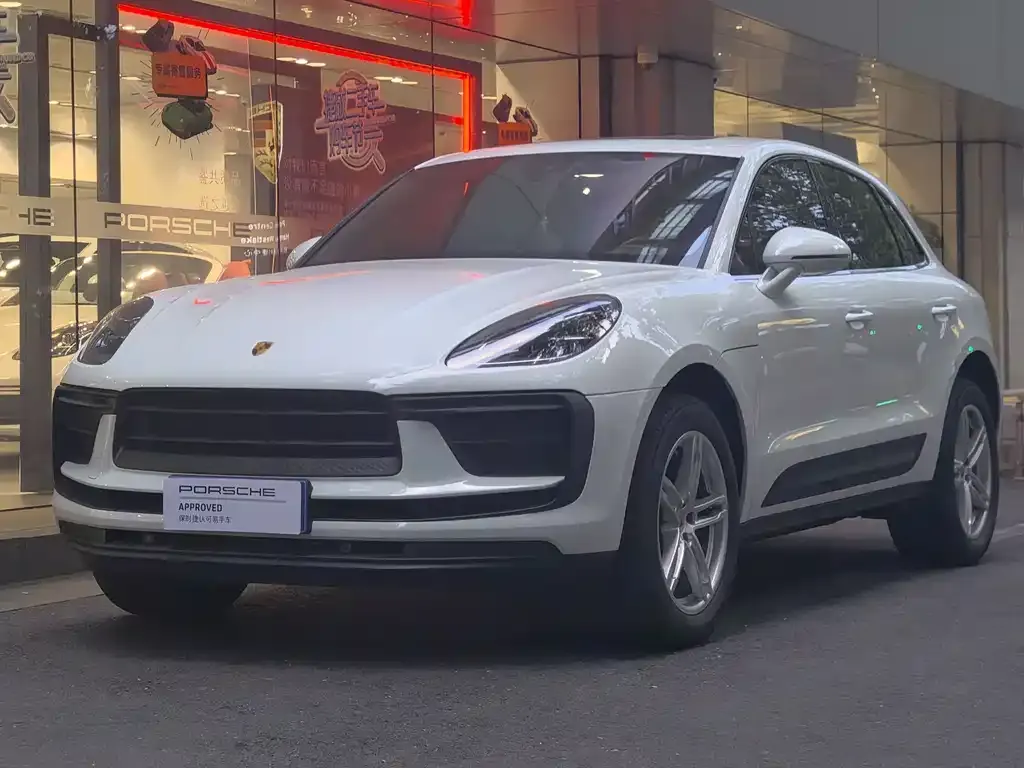 Porsche Macan — фото 1