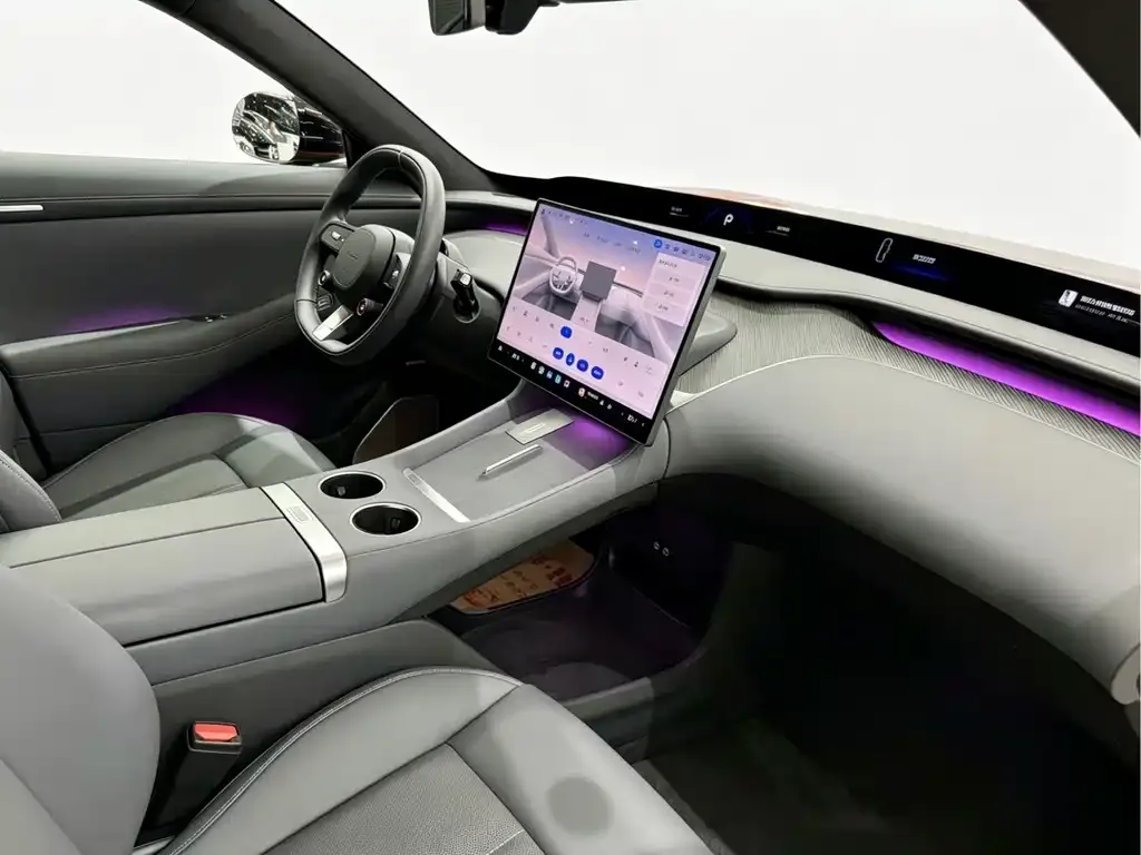 Xiaomi YU7 — фото 3