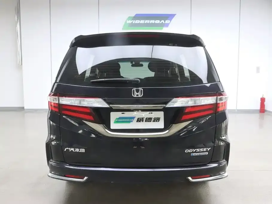 Honda Odyssey — фото 10