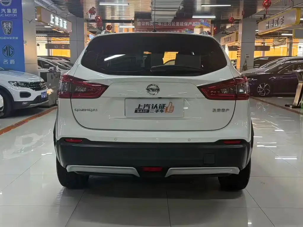 Nissan Qashqai — фото 9