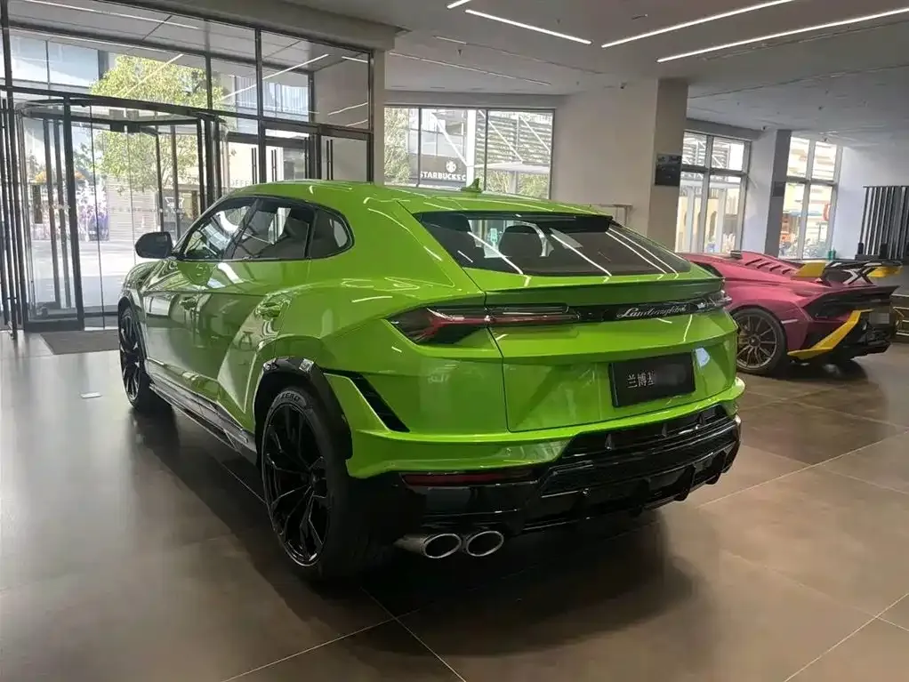 Lamborghini Urus — фото 5