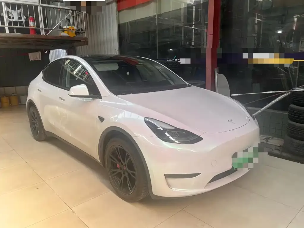 Tesla Model Y — фото 2