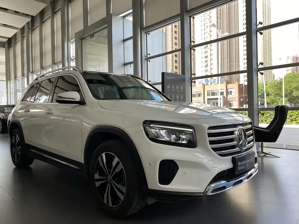Mercedes-Benz GLB — фото 5