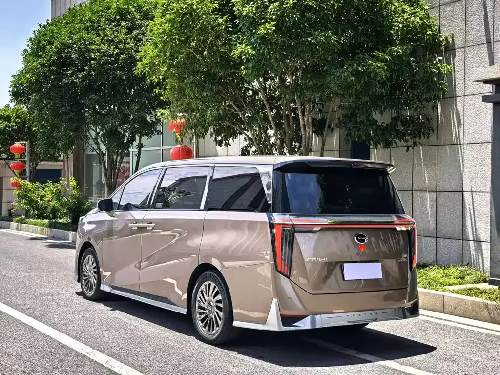 GAC Motor Trumpchi M8 — фото 8