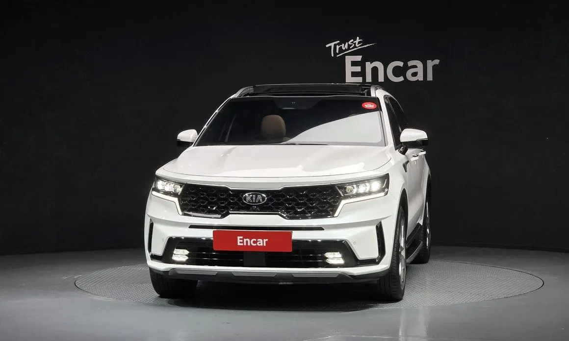Kia Sorento — фото 6