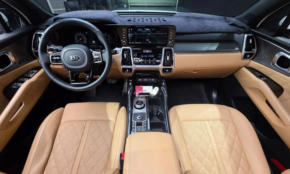 Kia Sorento — фото 9